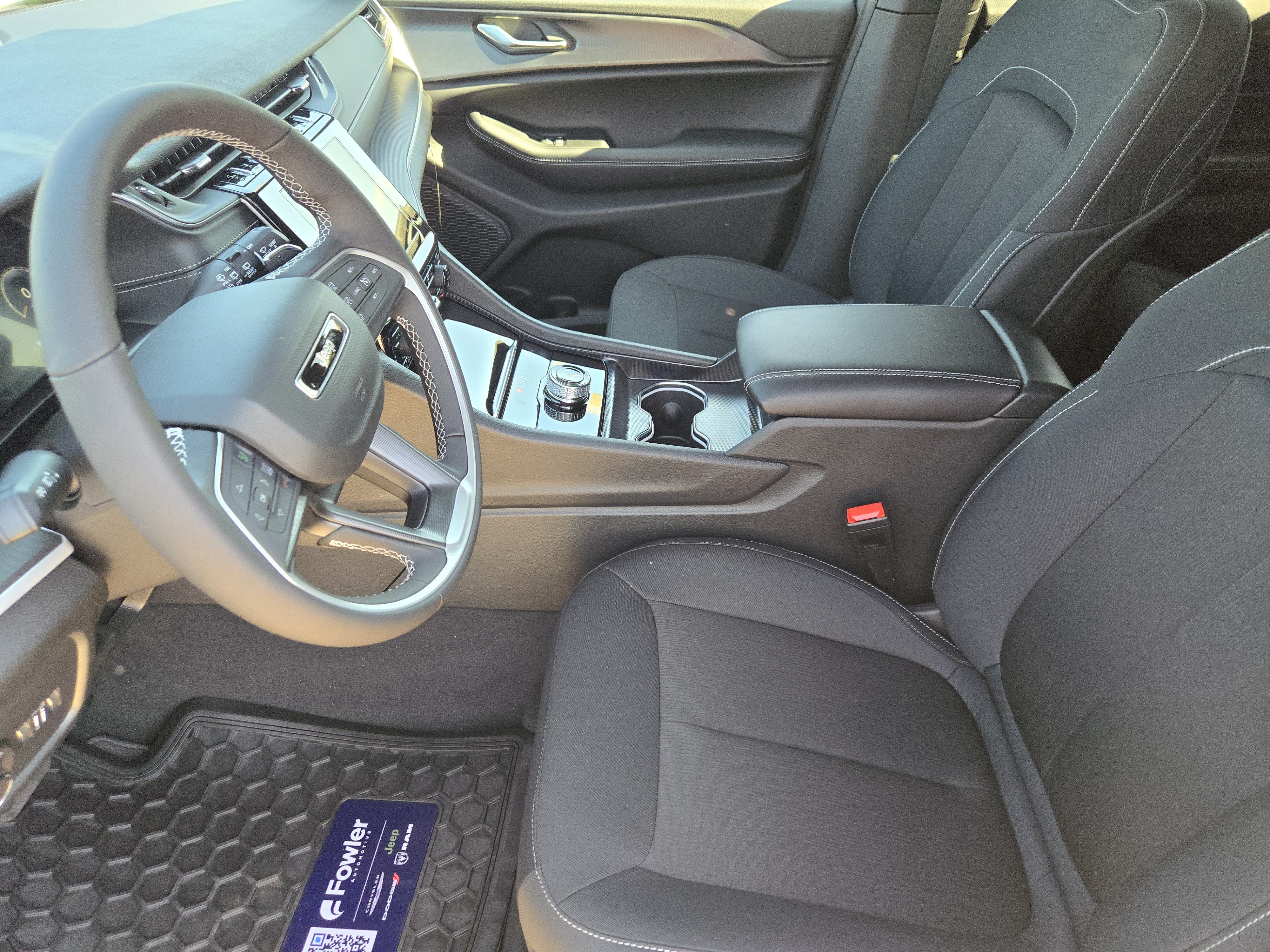 New 2026 Jeep Grand Cherokee L 4WD image 10