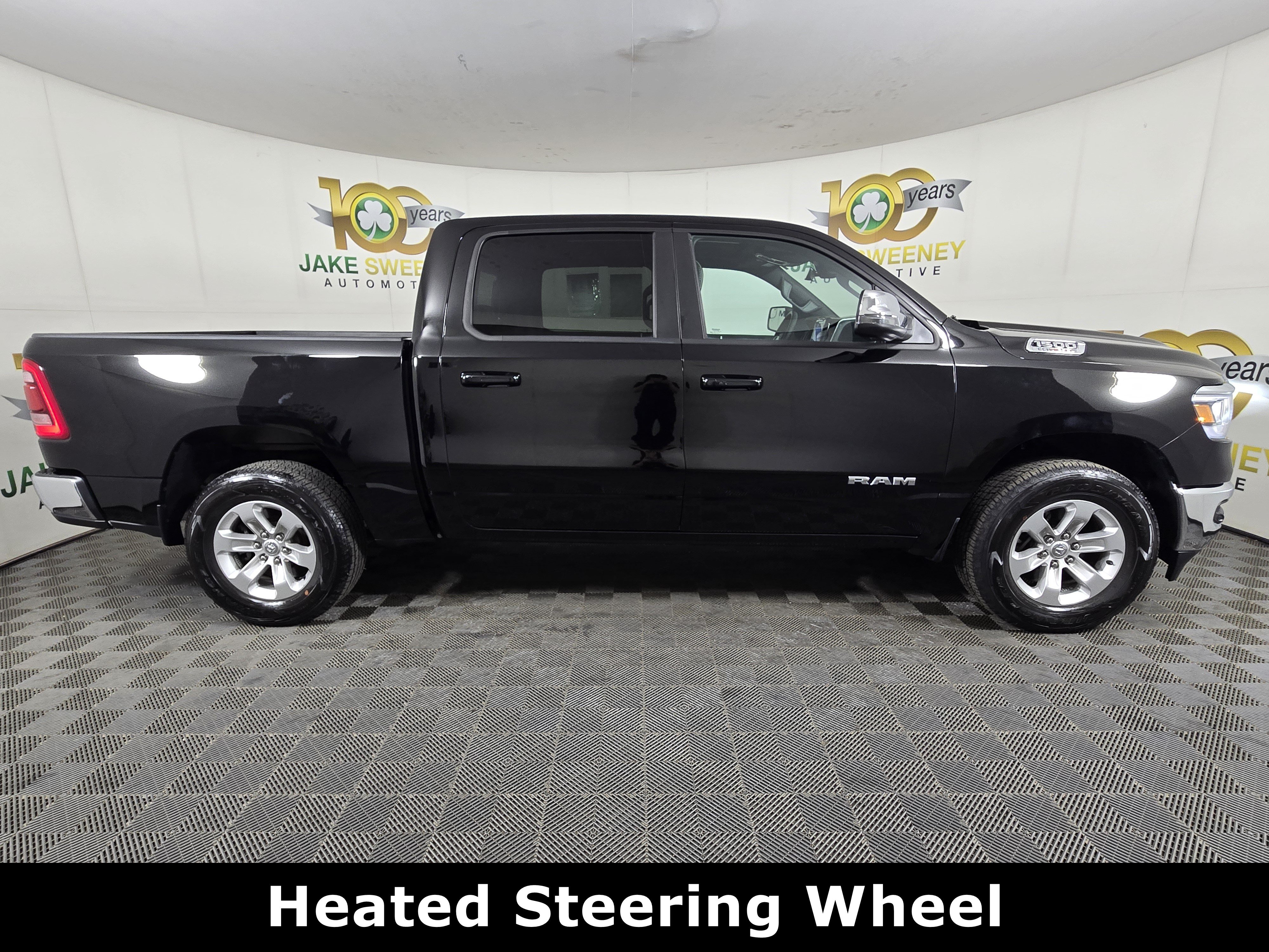 Used 2023 RAM 1500 Laramie AWD/4WD image 11