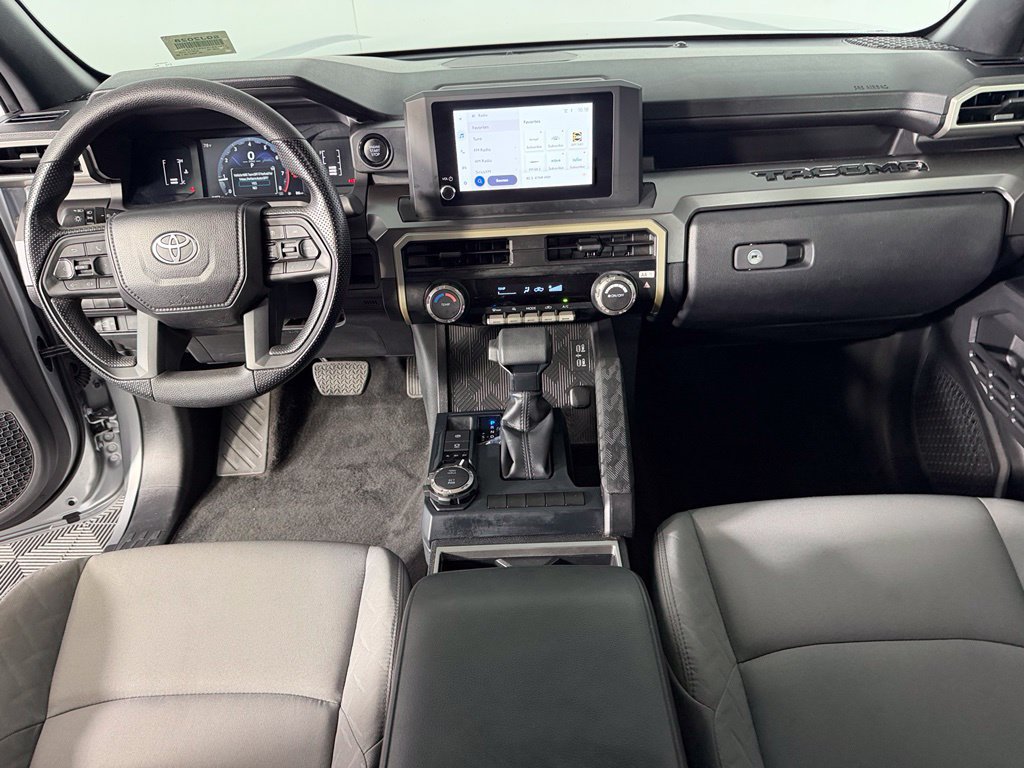 Used 2025 Toyota Tacoma SR5 AWD/4WD image 13