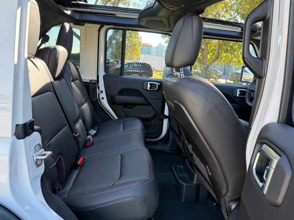 New 2026 Jeep Wrangler Unlimited Rubicon 392 w/ Quick Order Package 27X Moab AWD/4WD image 40