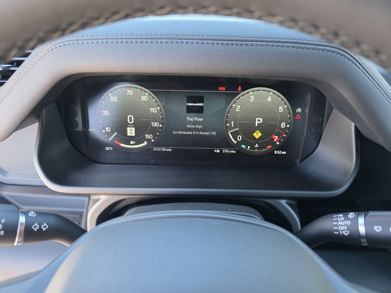 New 2026 Land Rover Defender 110 X-Dynamic SE image 14