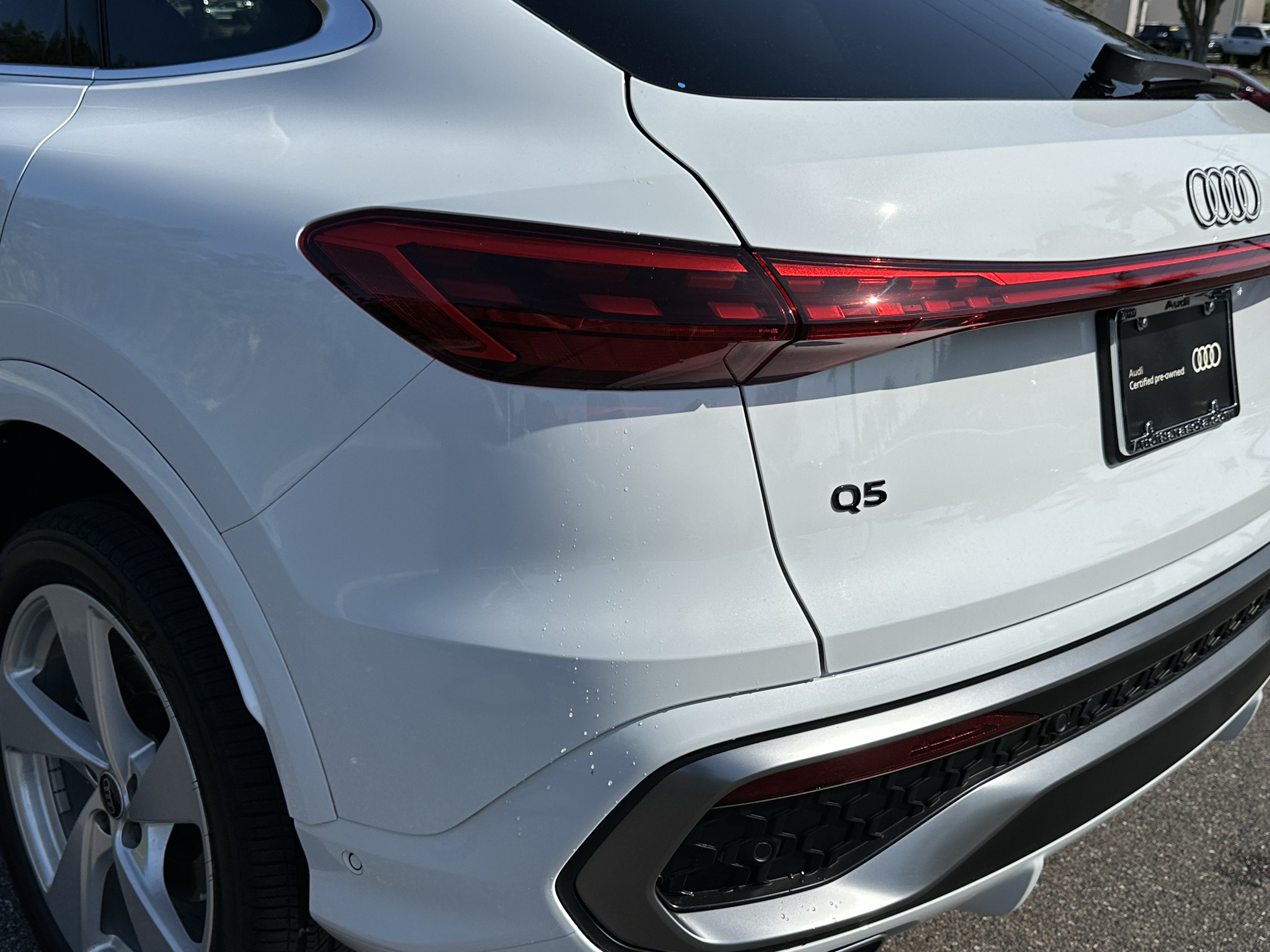 Certified 2025 Audi Q5 Premium Plus w/ Premium Plus AWD/4WD image 10