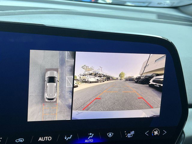 Used 2024 Chevrolet Equinox EV RS image 15