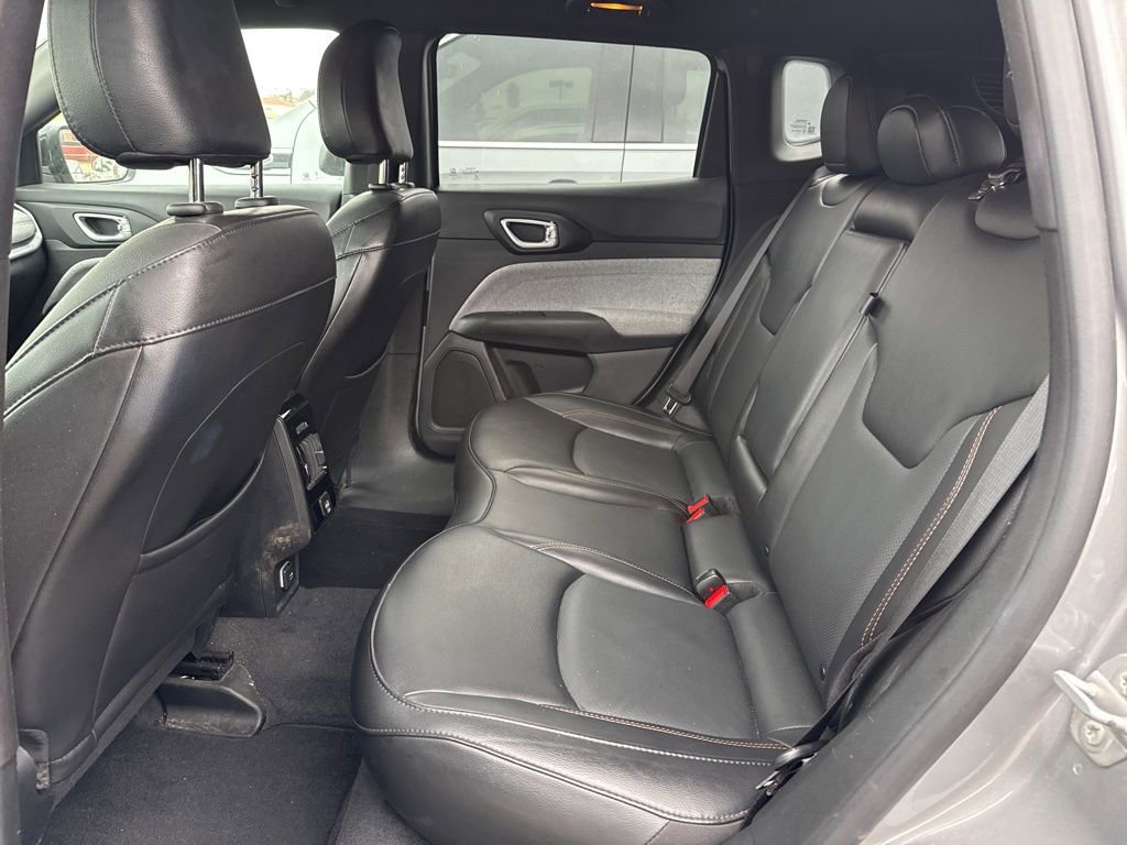 Used 2023 Jeep Compass Latitude image 16
