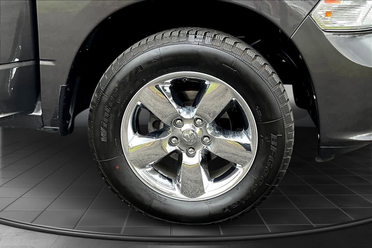 Used 2019 RAM 1500 Express w/ Wheel & Sound Group image 33