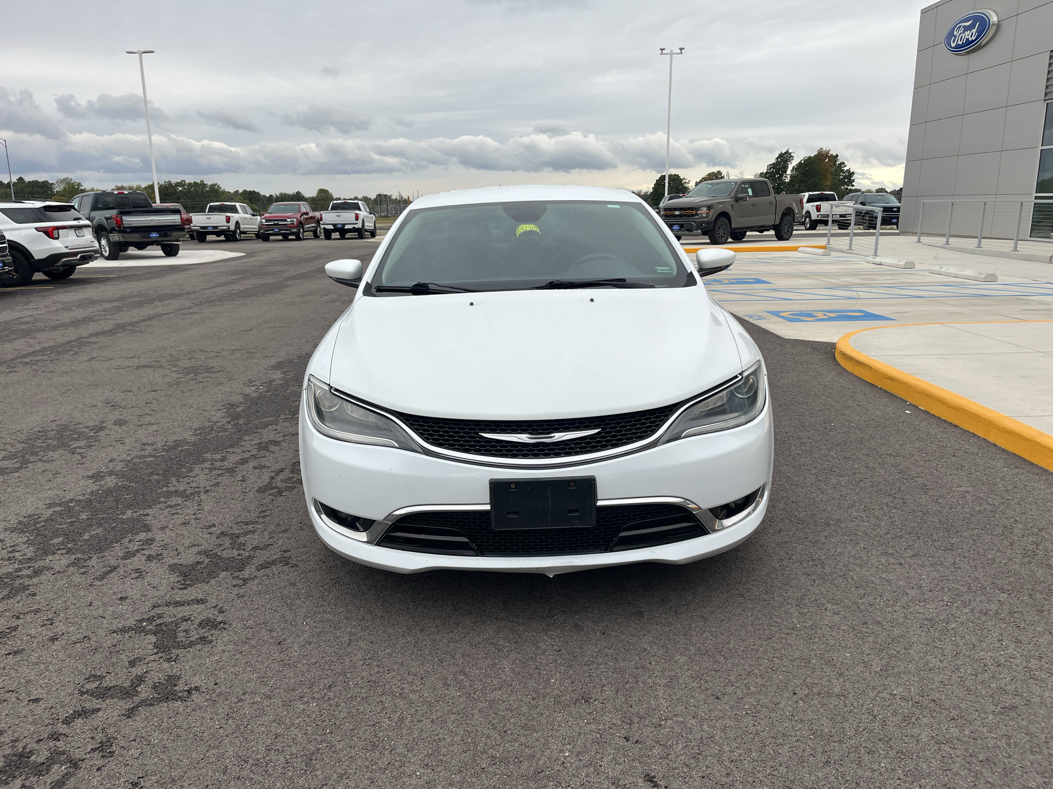 Used 2015 Chrysler 200 C FWD image 2