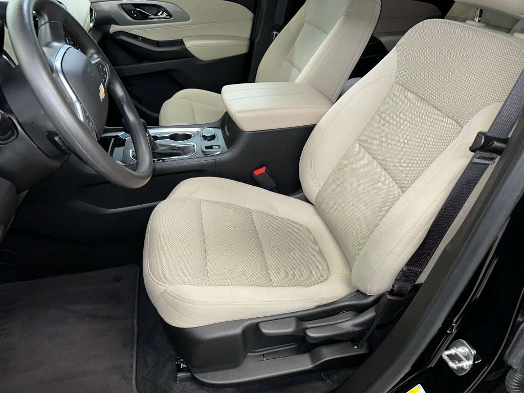 Certified 2023 Chevrolet Traverse LS image 2