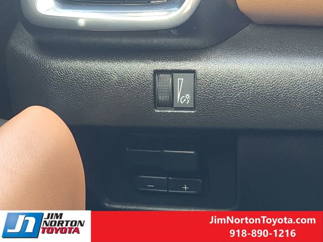 Used 2025 GMC Canyon AT4 w/ Technology Plus Package image 23