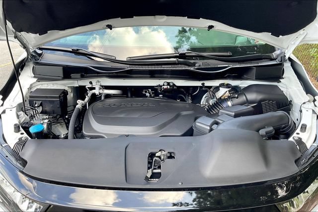 New 2027 Honda Odyssey Touring image 12