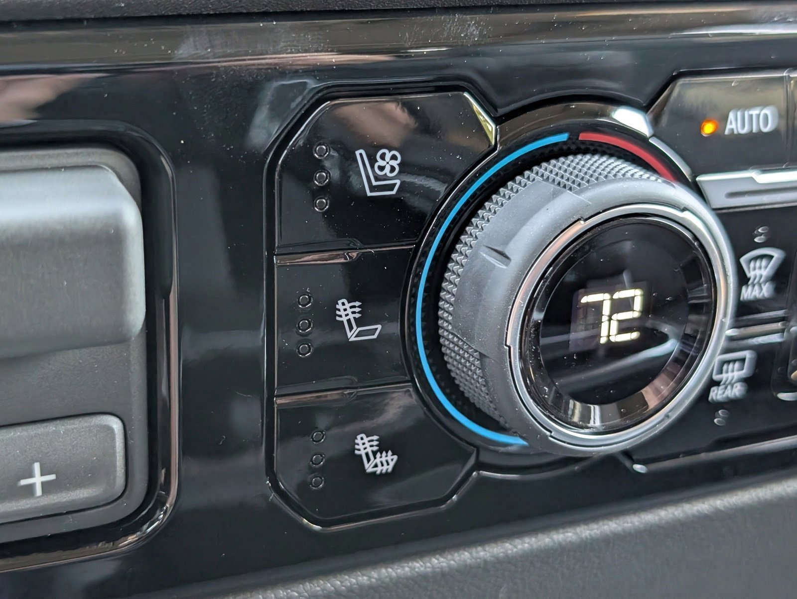 New 2026 Chevrolet Silverado 2500 LTZ w/ LTZ Premium Package image 22