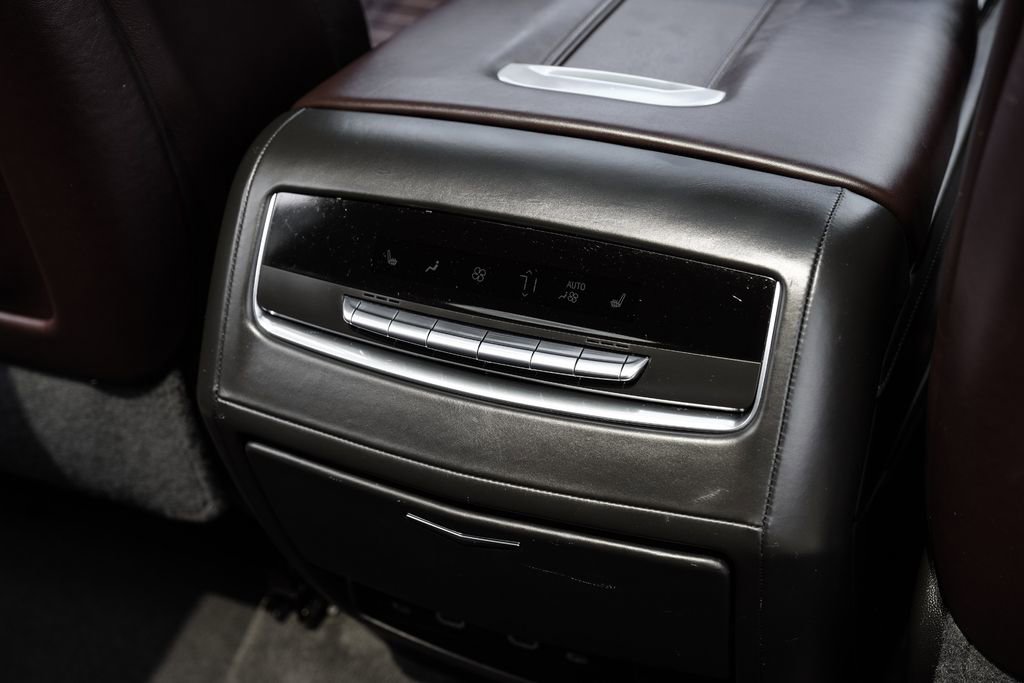 Used 2023 Cadillac Escalade V AWD/4WD image 46