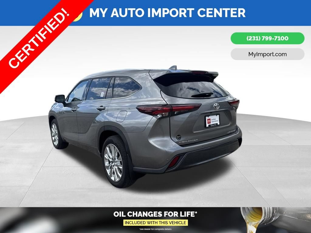 Certified 2025 Toyota Highlander Limited AWD/4WD image 5