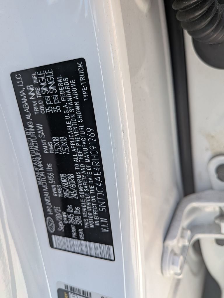 Certified 2024 Hyundai Santa Cruz SEL w/ Activity Package image 27