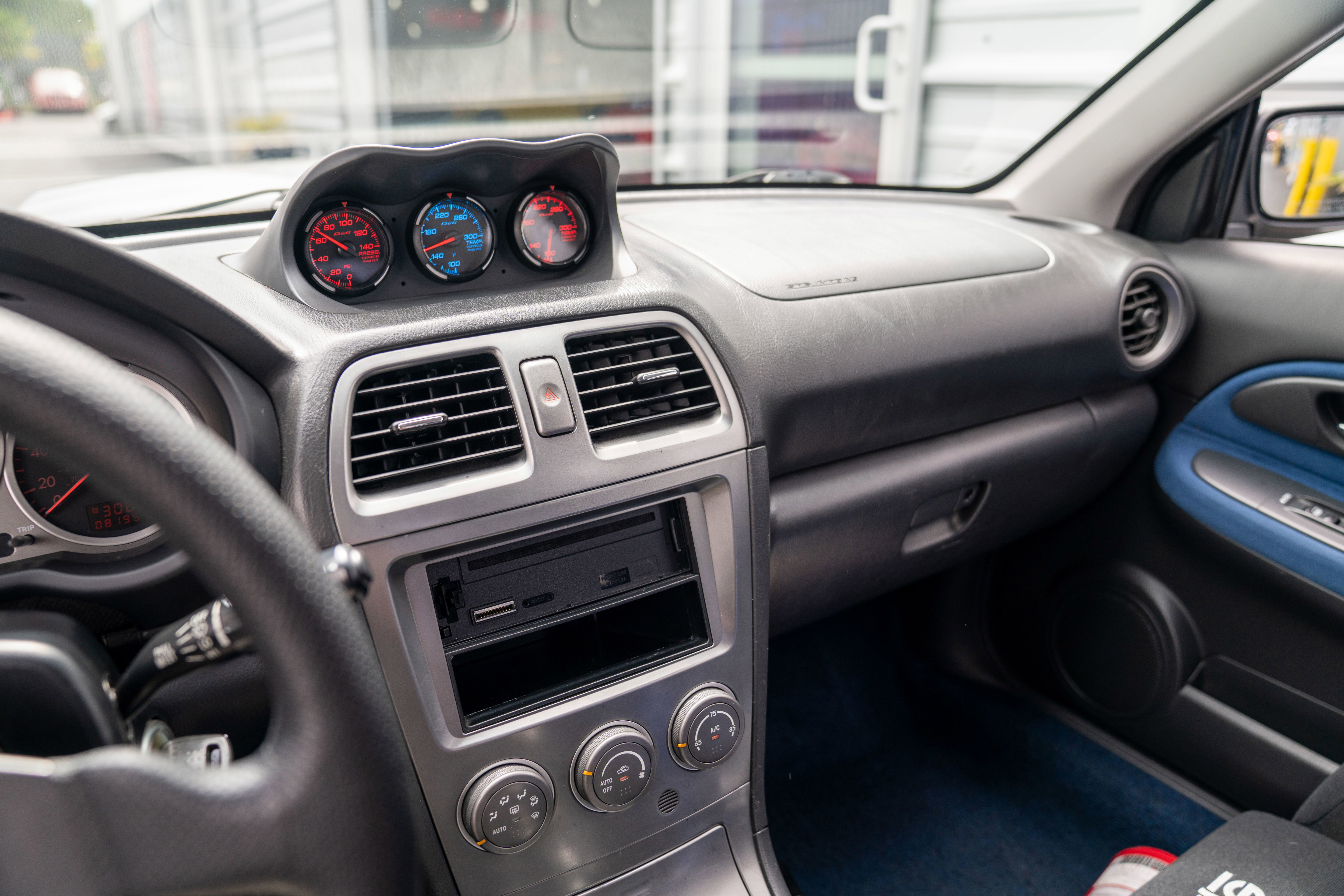 Used 2005 Subaru Impreza WRX STI image 24