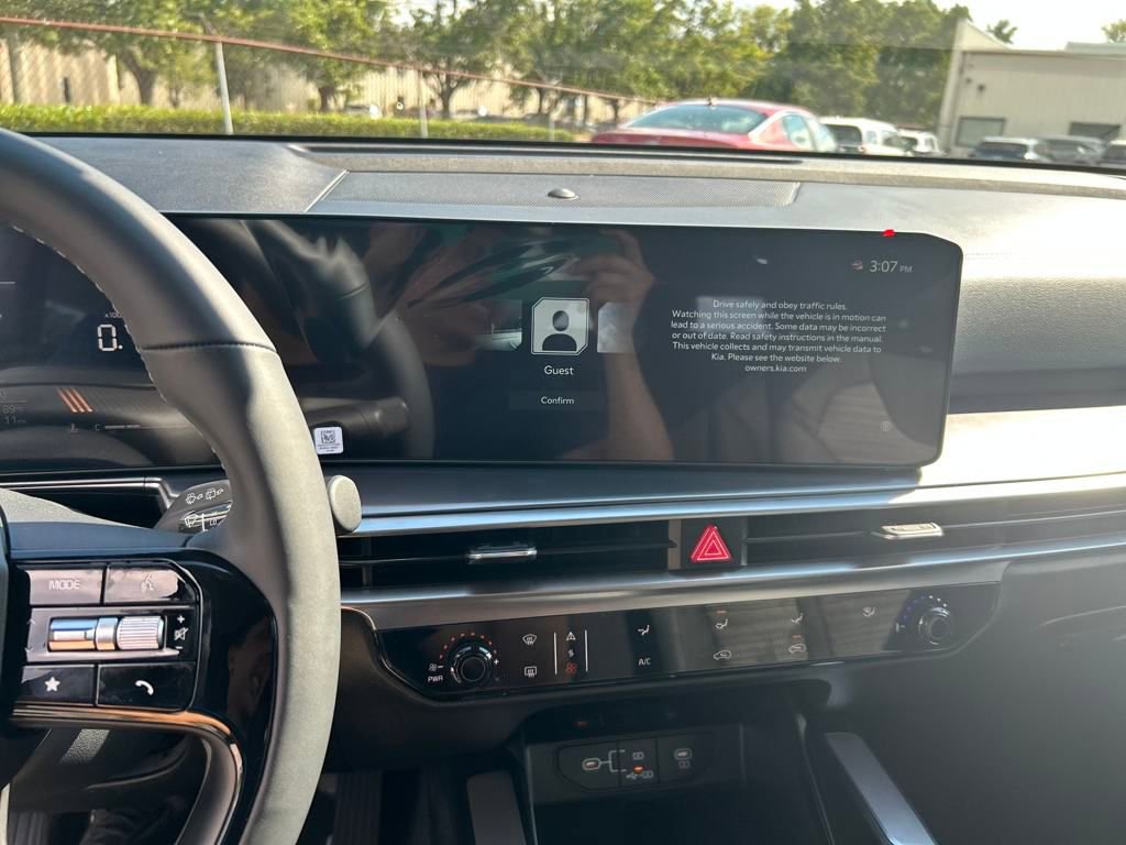 New 2026 Kia Sorento LX FWD image 16