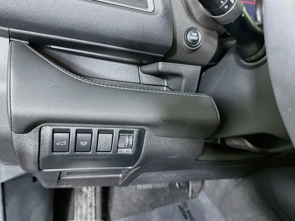 Used 2025 Subaru Ascent Touring AWD/4WD image 22