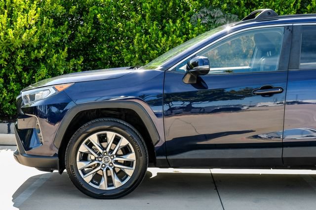 Used 2020 Toyota RAV4 XLE Premium AWD/4WD image 19