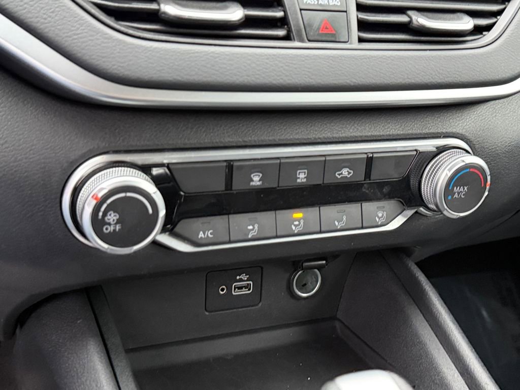 Used 2022 Nissan Altima 2.5 S FWD image 22