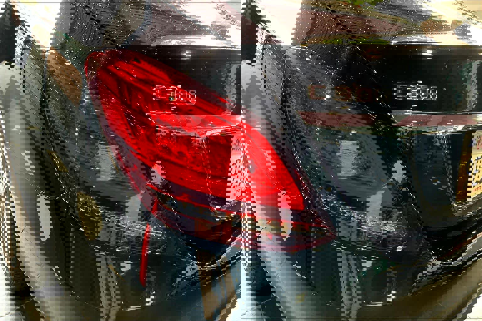 Used 2020 Mercedes-Benz C 300 Sedan image 27