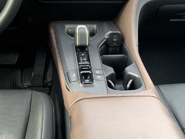 Used 2023 Toyota Crown AWD/4WD image 27