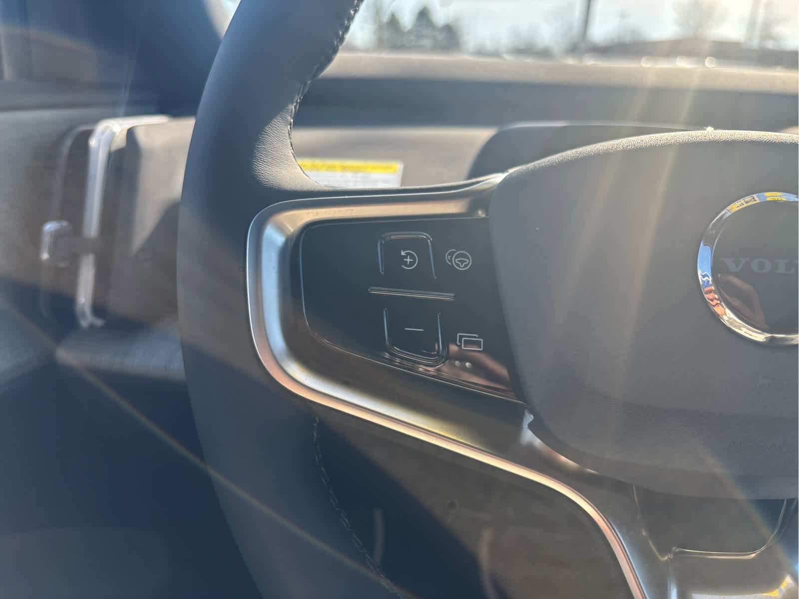 New 2026 Volvo EX30 Plus w/ Protection Package Premier AWD/4WD image 13