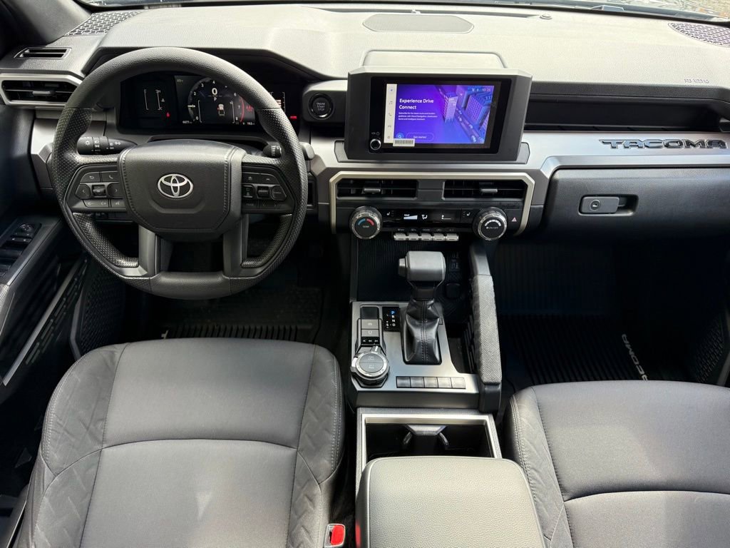 Used 2025 Toyota Tacoma SR5 AWD/4WD image 17