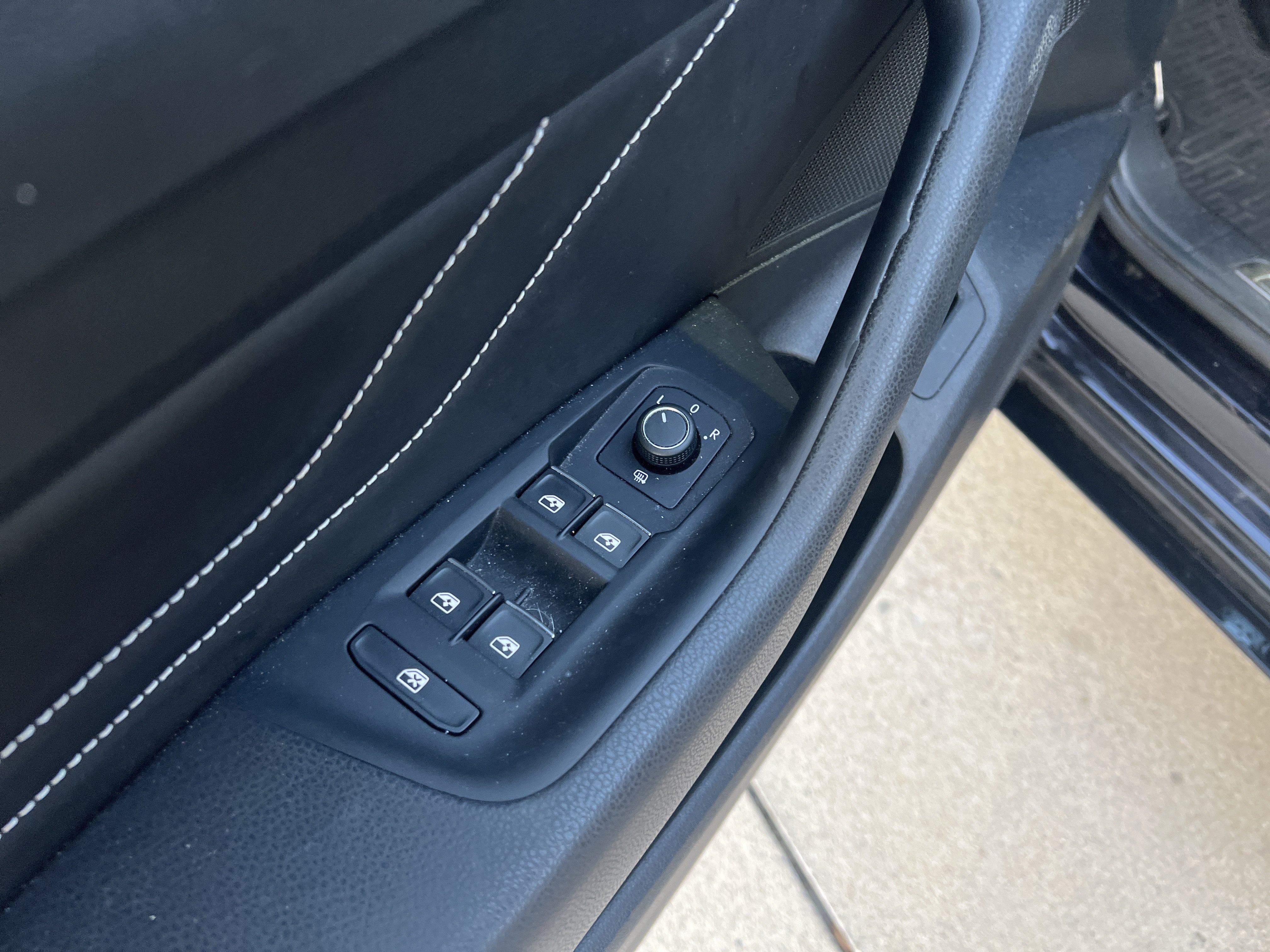 Certified 2021 Volkswagen Arteon SE w/ Arteon MDO Package FWD image 13