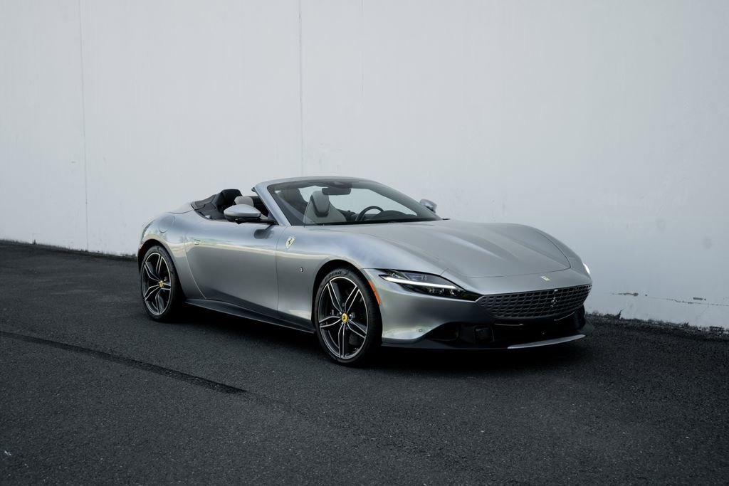 Certified 2024 Ferrari Roma Spider image 1