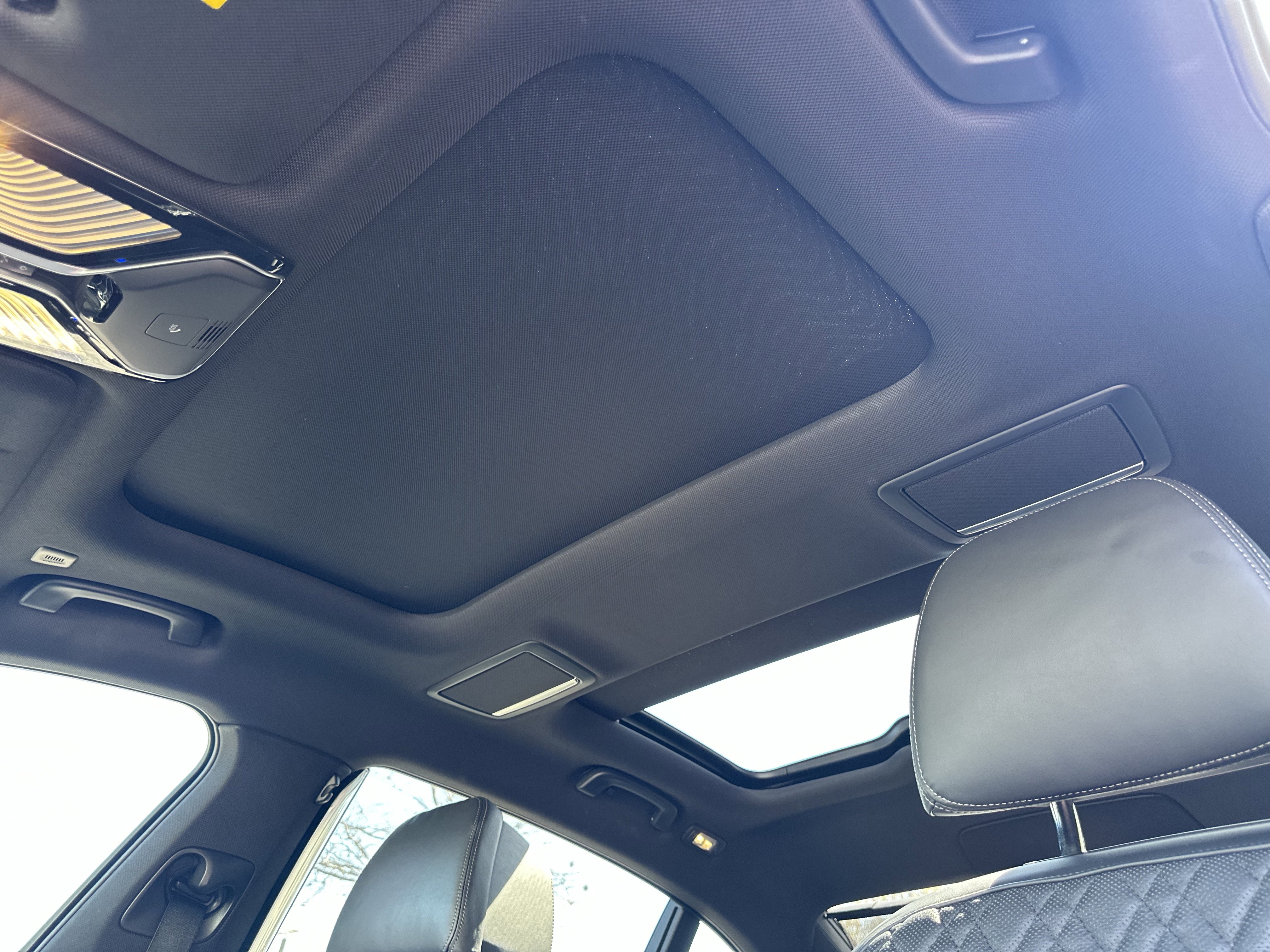 Used 2018 BMW 750i image 25