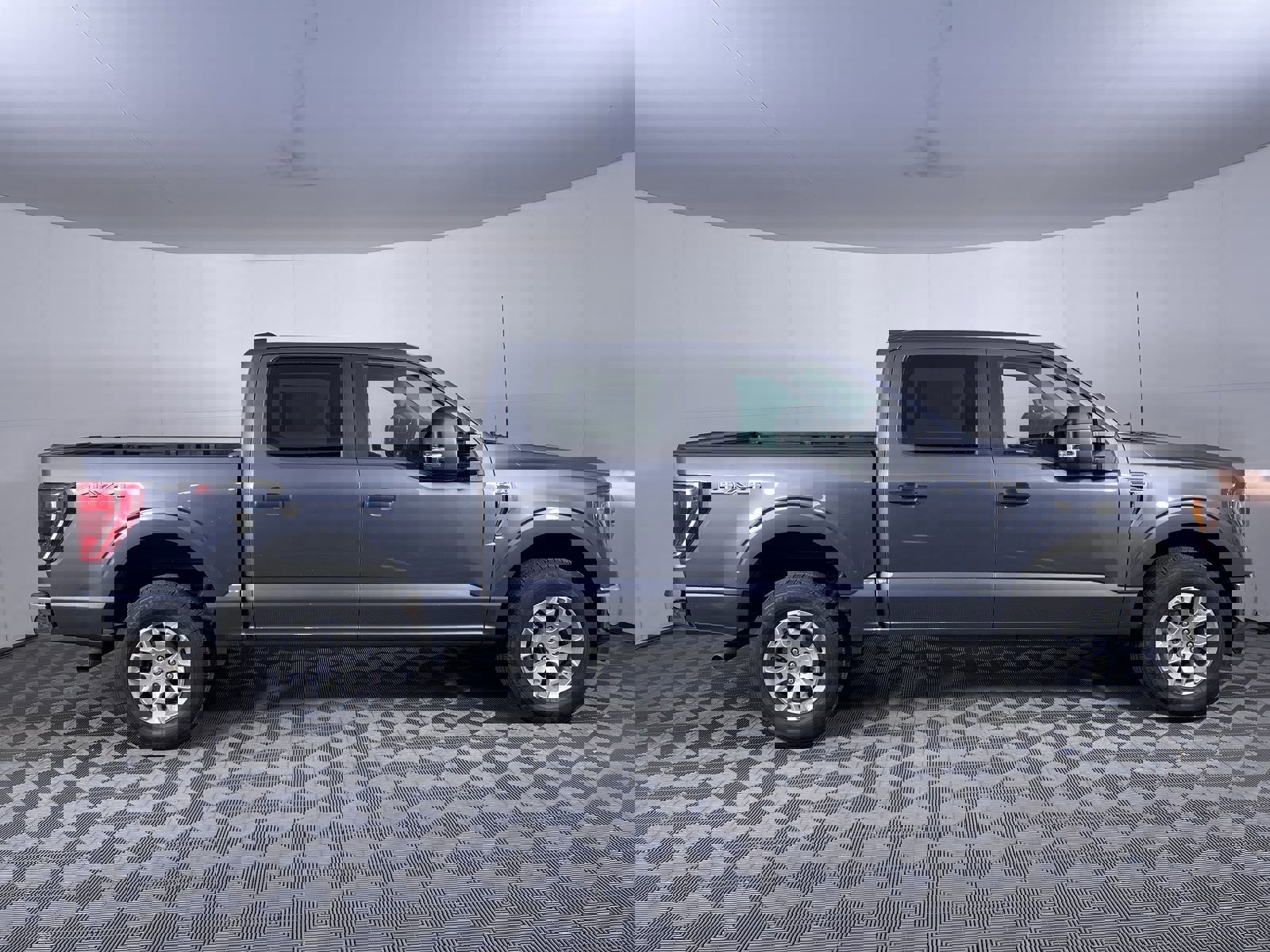 Used 2023 Ford F150 XLT image 10