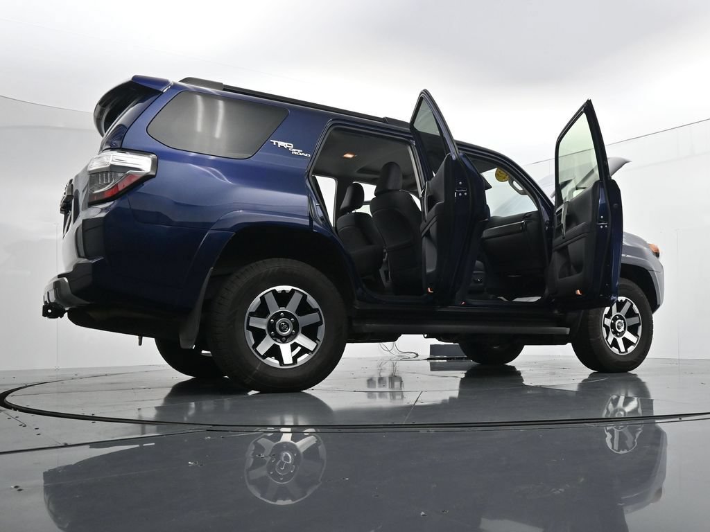 Used 2022 Toyota 4Runner TRD Off-Road Premium w/ Moonroof Package AWD/4WD image 43