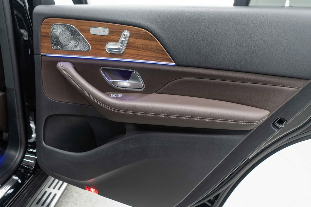 Used 2022 Mercedes-Benz GLS 450 4MATIC image 14