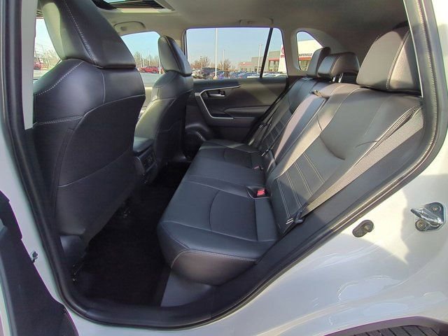Used 2025 Toyota RAV4 XLE Premium image 15