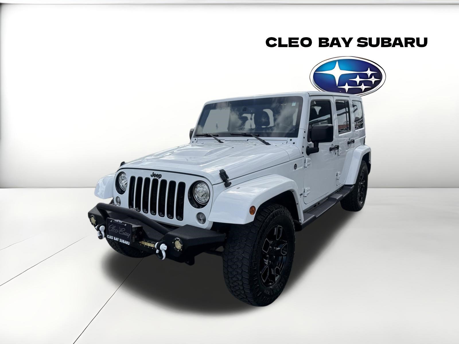 Used 2018 Jeep Wrangler Unlimited Sahara AWD/4WD image 3