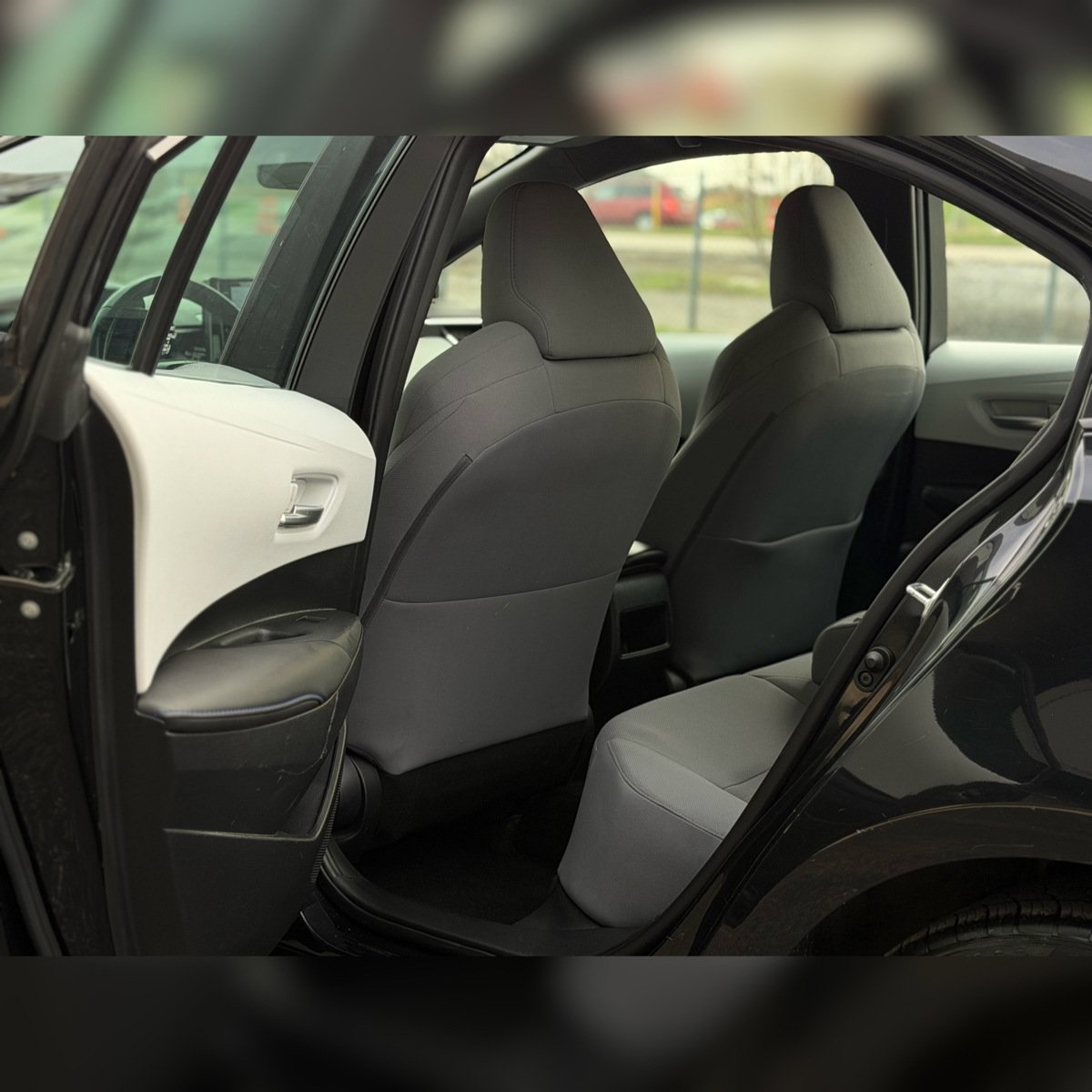 Used 2020 Toyota Corolla SE FWD image 7