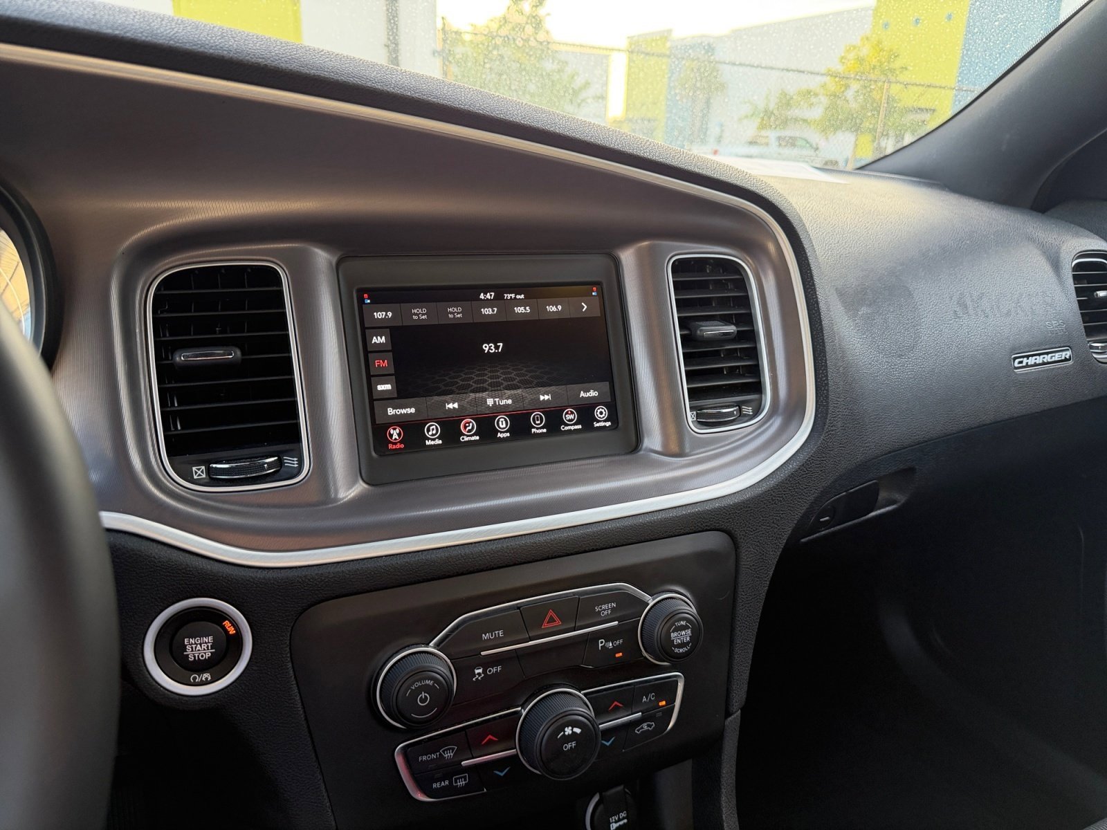 Used 2022 Dodge Charger SXT image 24