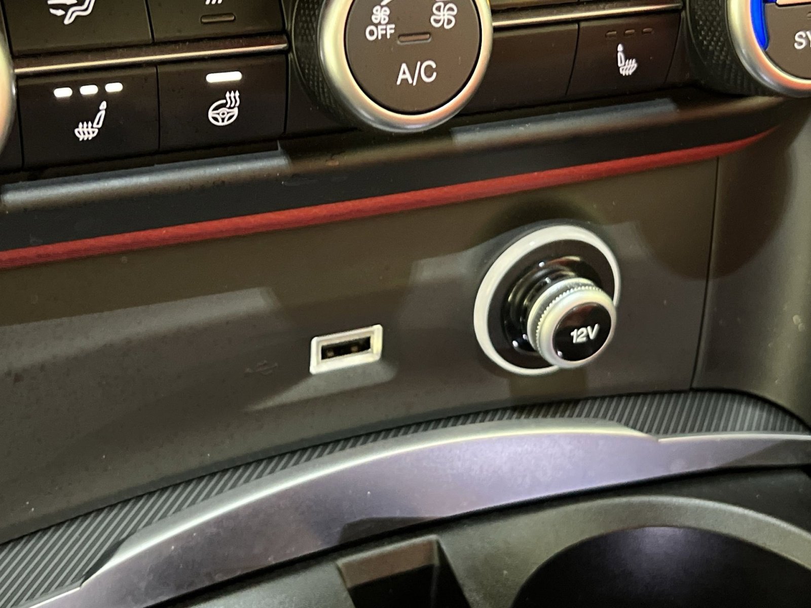 Used 2019 Alfa Romeo Stelvio Ti Sport w/ Quick Order Package 22S Sport image 33