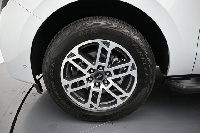 Certified 2025 Ford Expedition Max Active AWD/4WD image 10