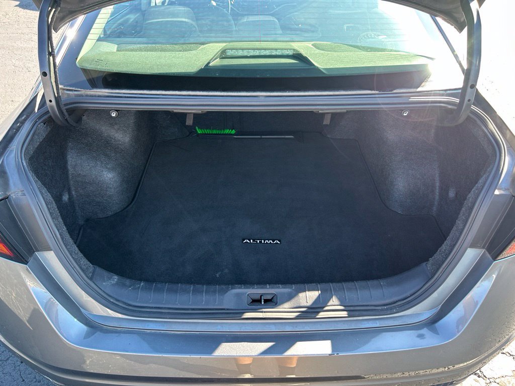 Used 2024 Nissan Altima 2.5 SV FWD image 33