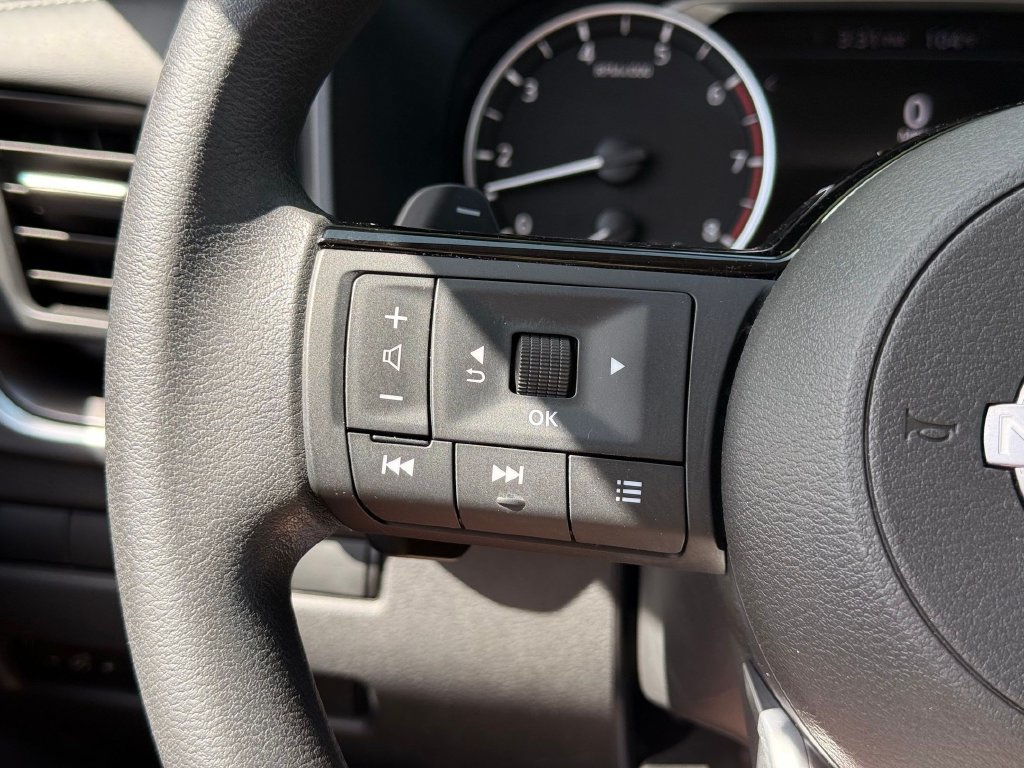 Certified 2023 Nissan Rogue SV AWD/4WD image 16