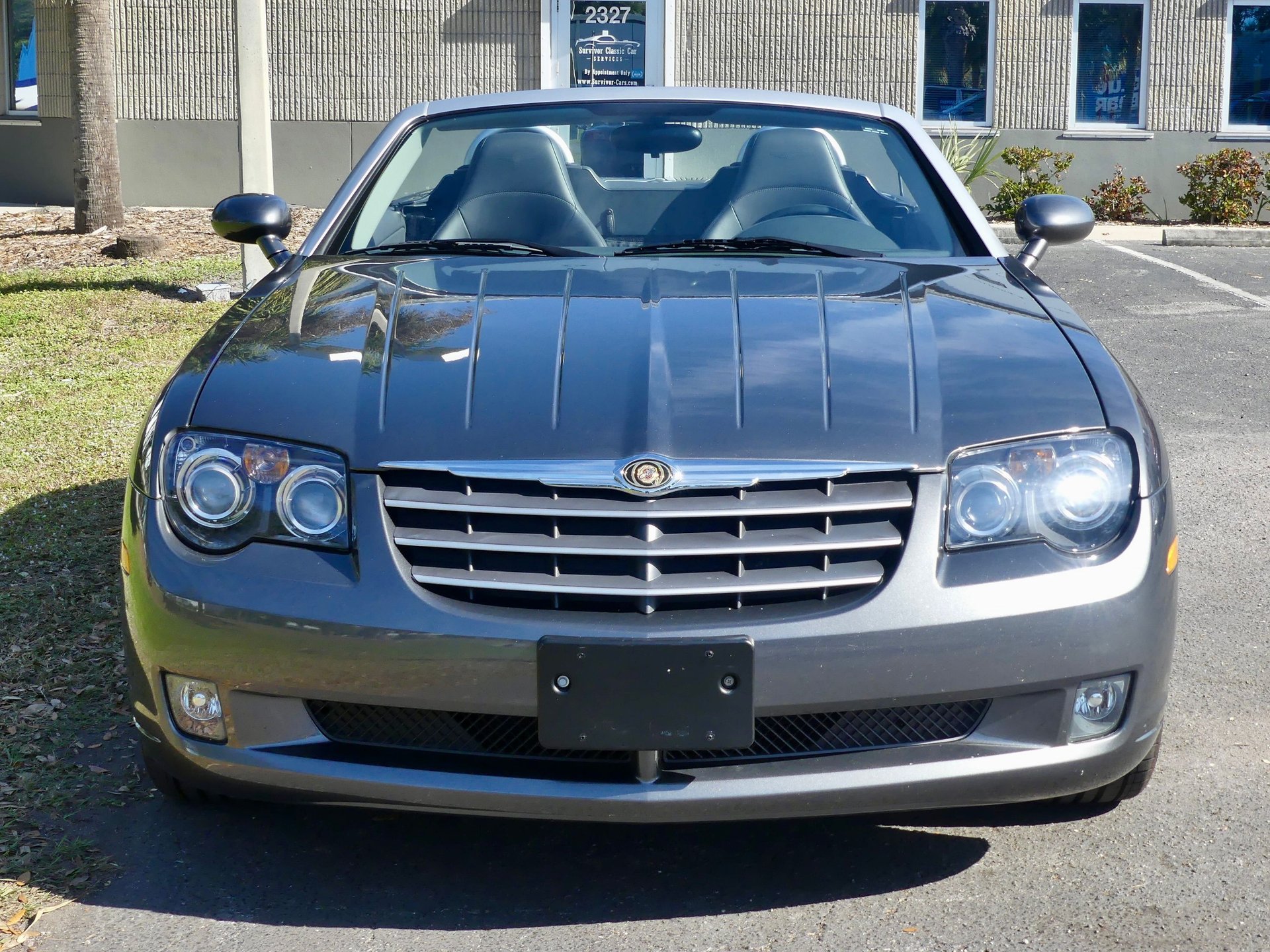 Used 2005 Chrysler Crossfire Limited RWD image 3