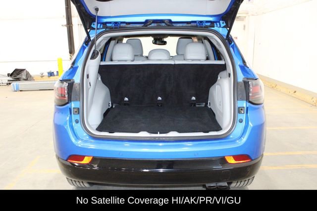 Used 2022 Jeep Compass Limited w/ Elite Group image 13