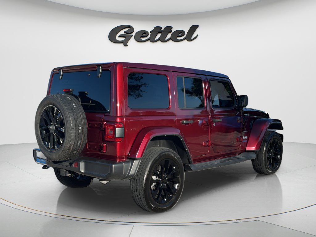 Used 2021 Jeep Wrangler Unlimited Sahara AWD/4WD image 5