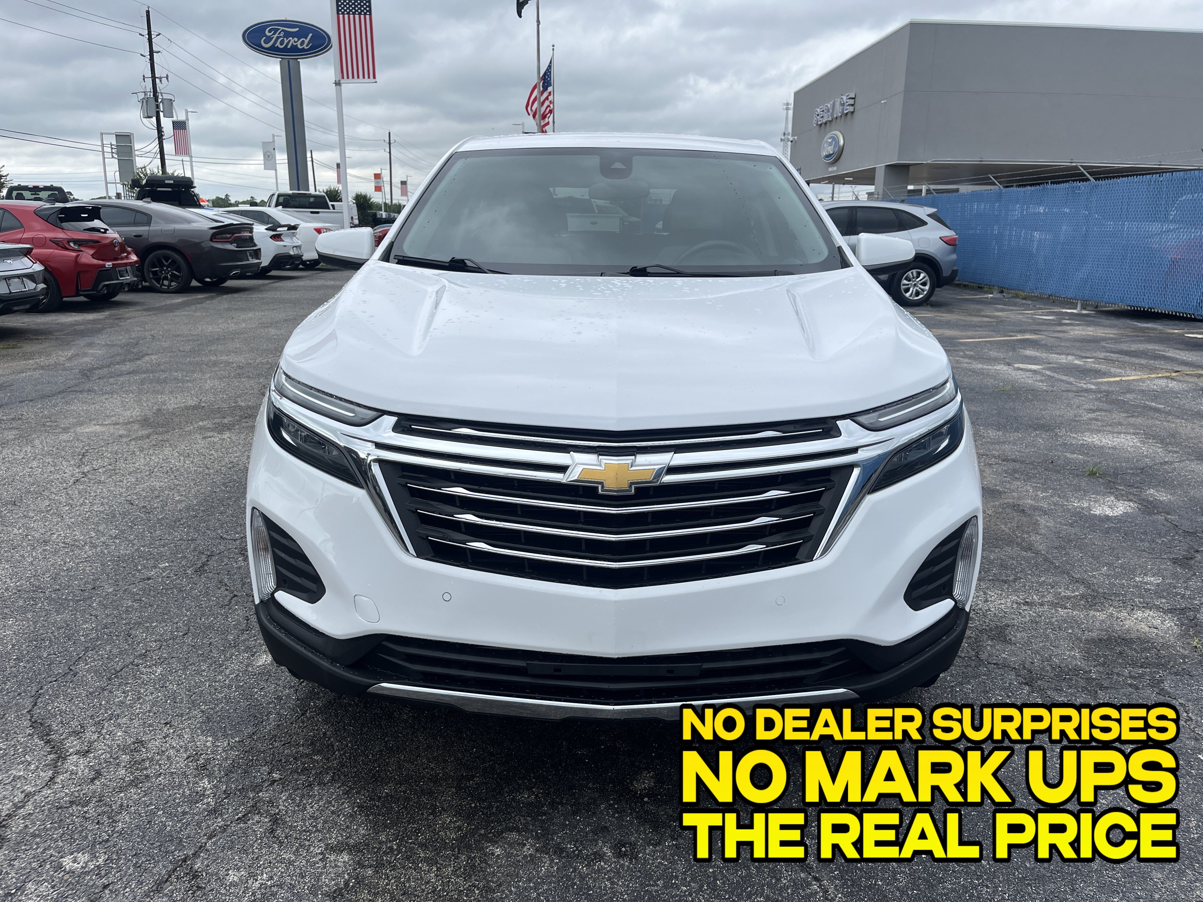 Used 2024 Chevrolet Equinox LT w/ Driver Convenience Package AWD/4WD image 8