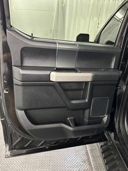 Used 2019 Ford F150 Lariat w/ Equipment Group 502A Luxury image 28