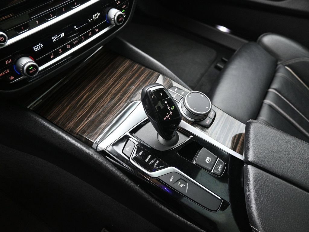 Used 2019 BMW 530e 530e iPerformance w/ Convenience Package image 21