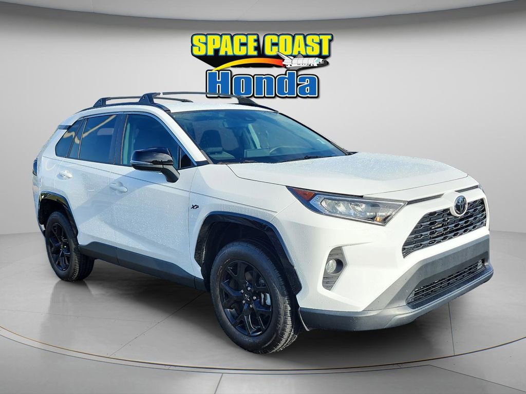 Used 2021 Toyota RAV4 XLE FWD image 1