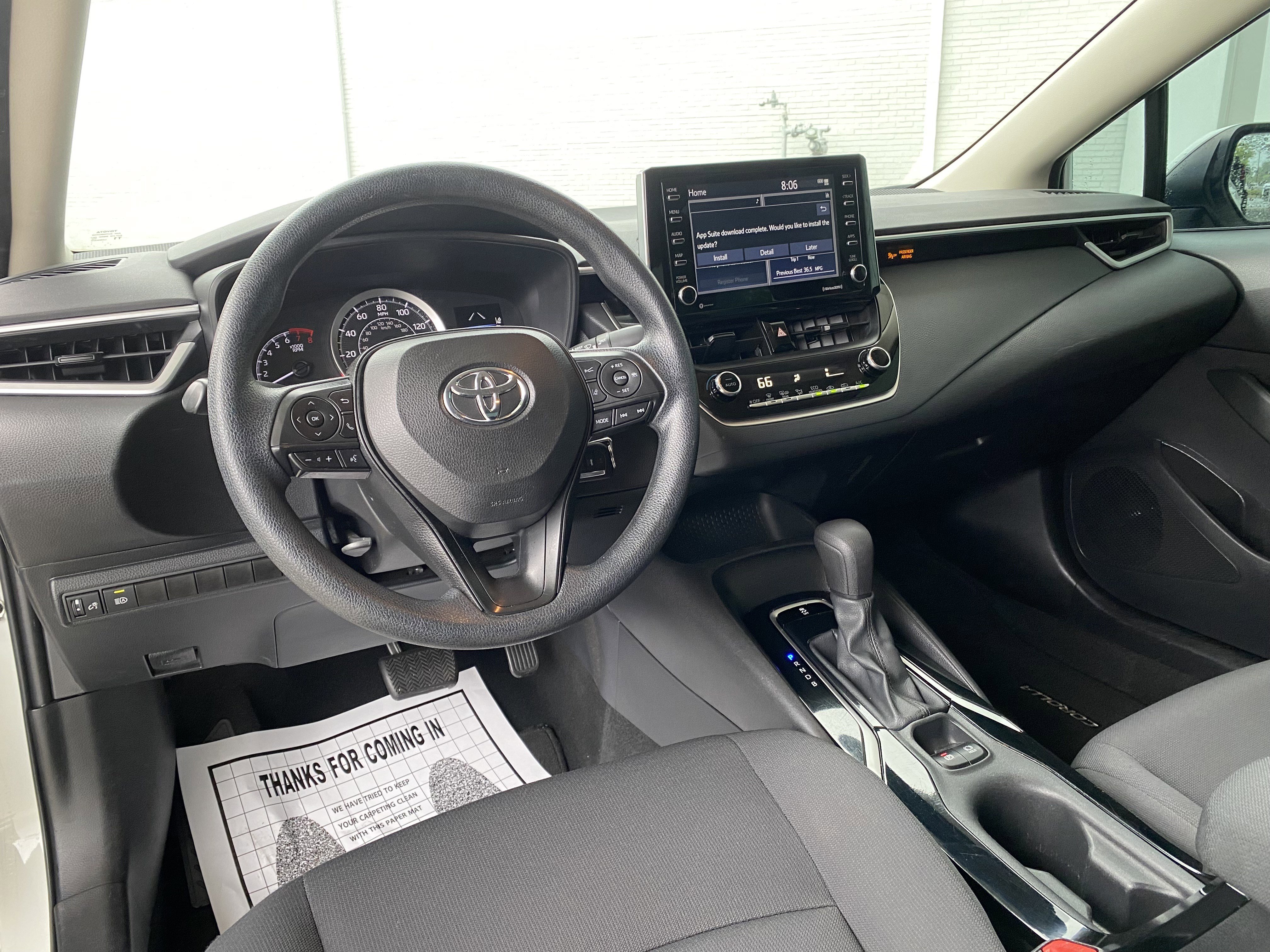 Used 2021 Toyota Corolla LE FWD image 30