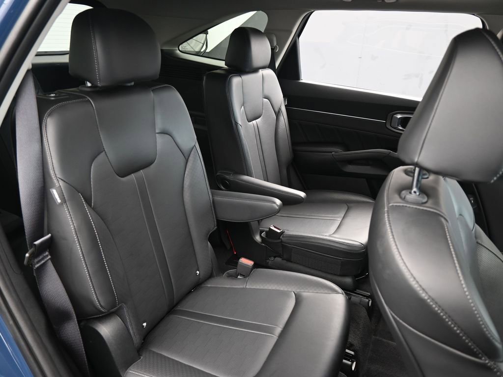 Used 2025 Kia Sorento SX image 49