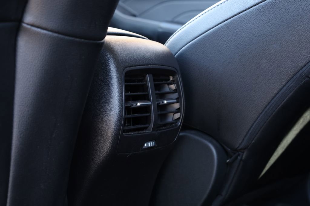 Used 2022 Ford Escape SEL w/ Technology Package image 9